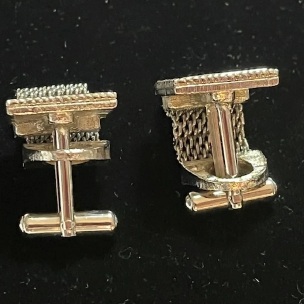 VTG Silver Tone Mesh Wrap Square Frame Flip Cufflinks Retro Gift